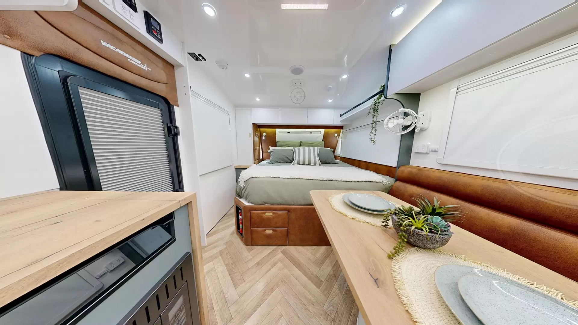 NEW 2026 VACATIONER CARAVANS ROUGH RIDER