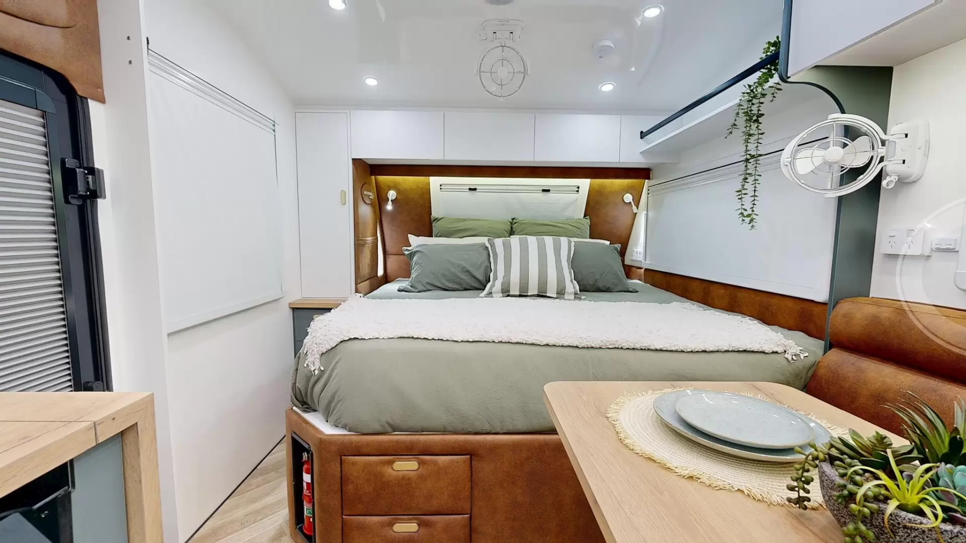 NEW 2026 VACATIONER CARAVANS ROUGH RIDER