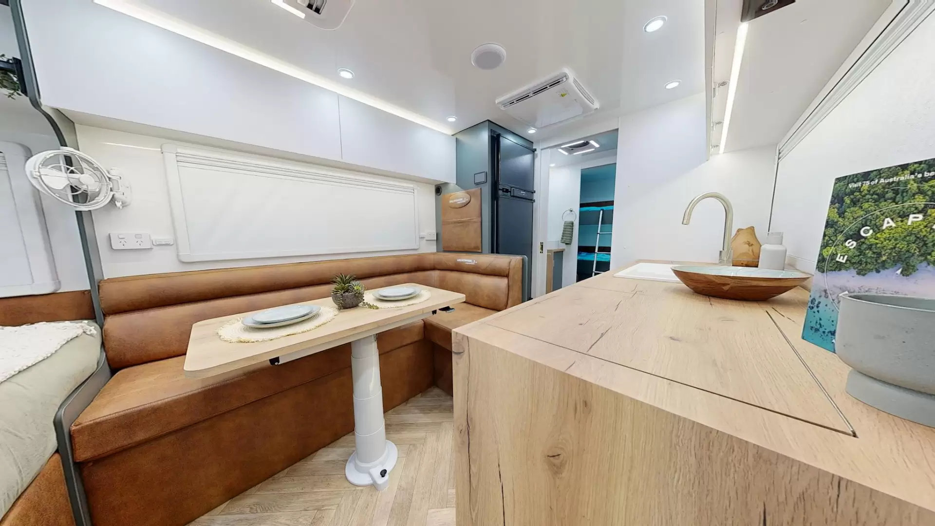 NEW 2026 VACATIONER CARAVANS ROUGH RIDER