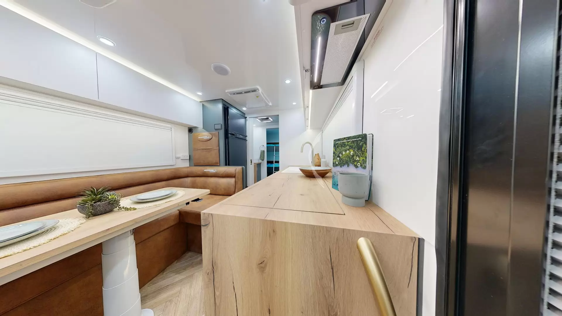 NEW 2026 VACATIONER CARAVANS ROUGH RIDER