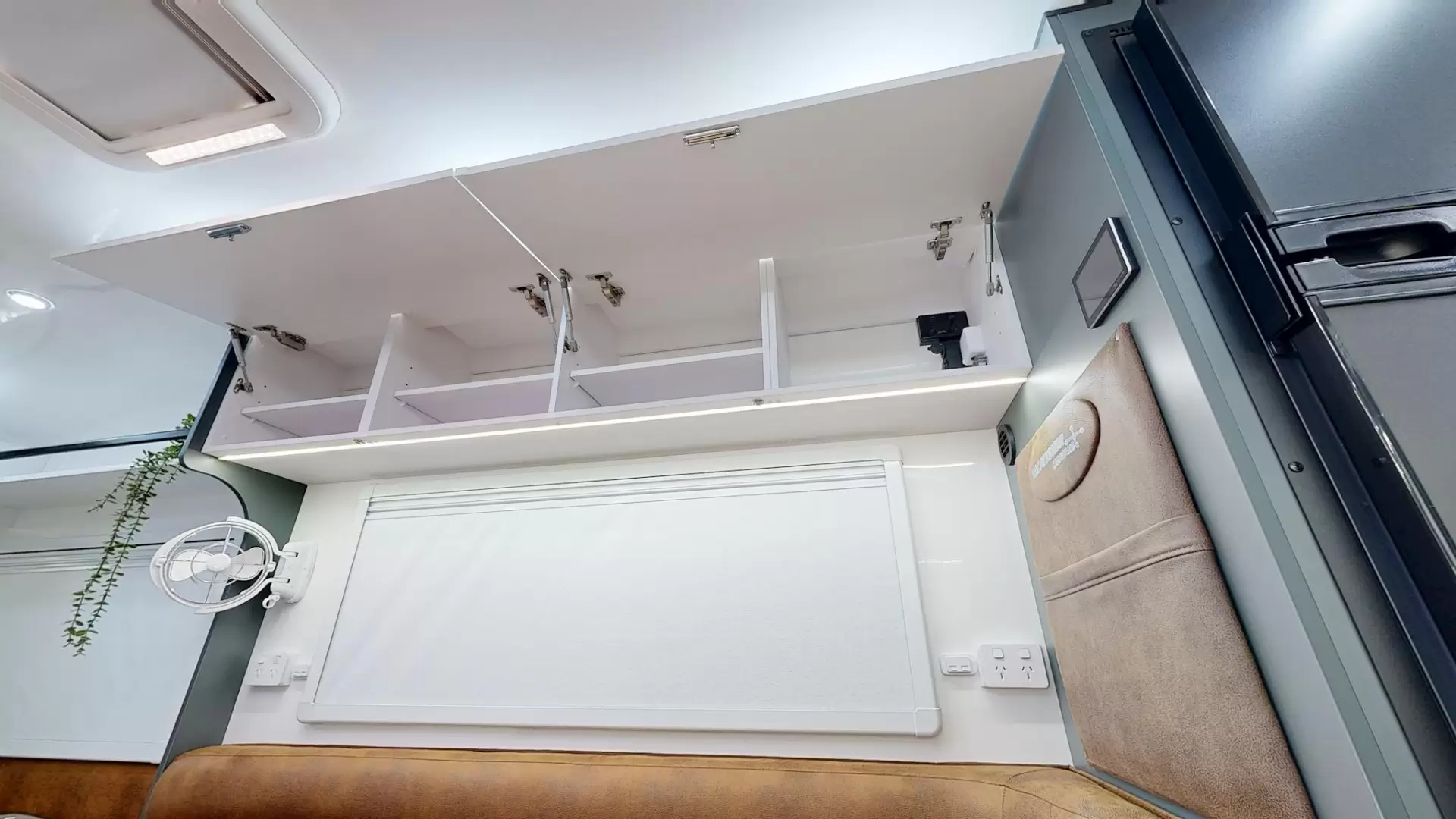 NEW 2026 VACATIONER CARAVANS ROUGH RIDER