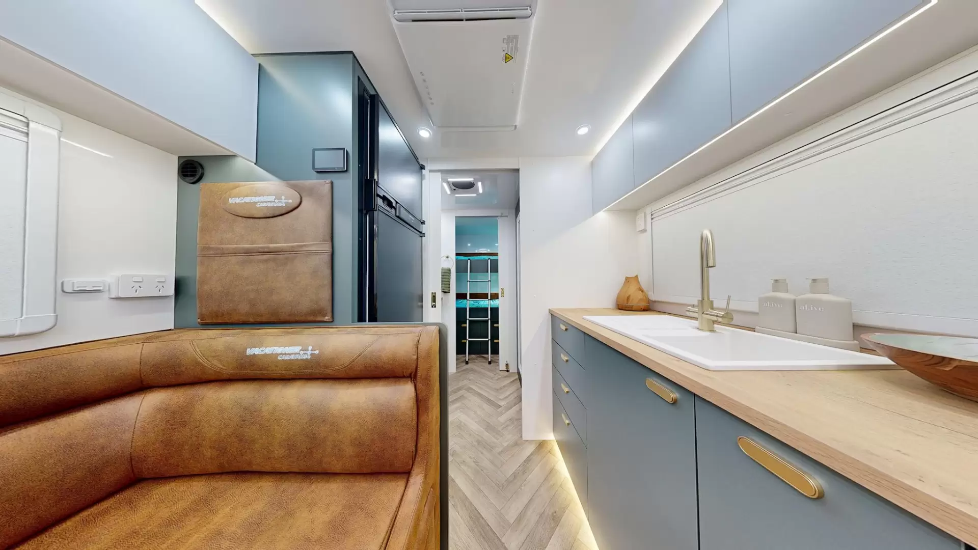 NEW 2026 VACATIONER CARAVANS ROUGH RIDER