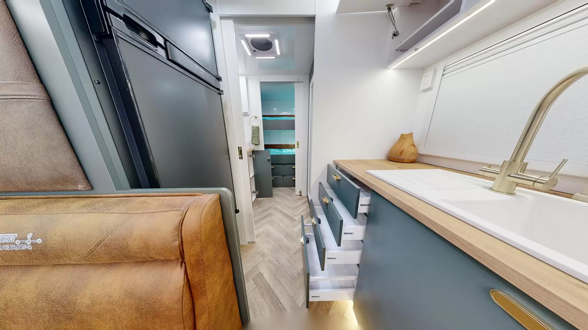 NEW 2026 VACATIONER CARAVANS ROUGH RIDER