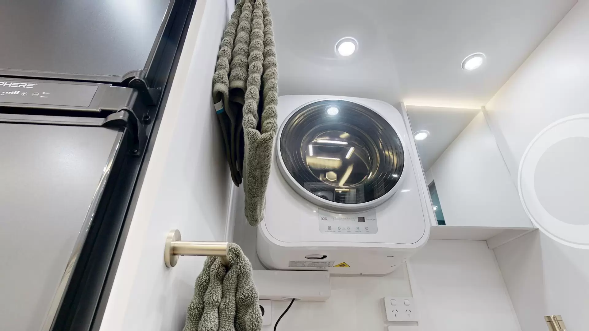 NEW 2026 VACATIONER CARAVANS ROUGH RIDER