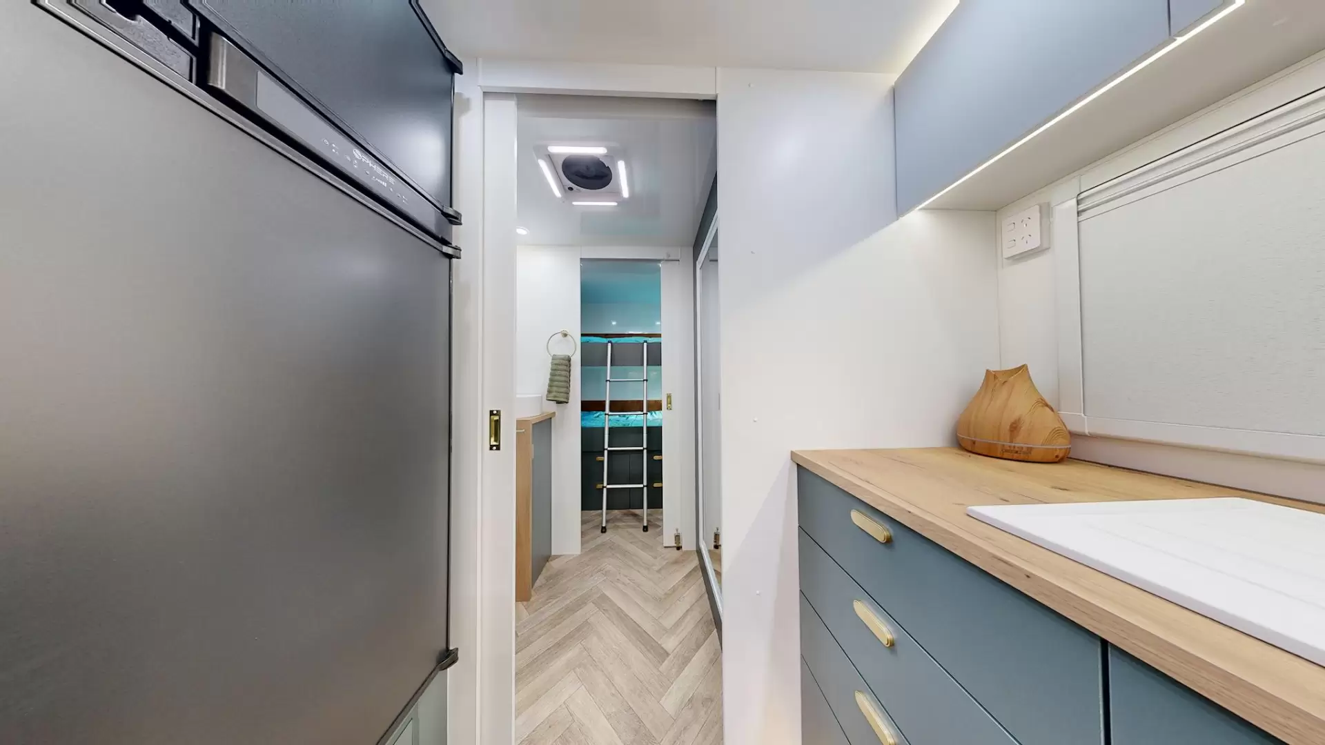 NEW 2026 VACATIONER CARAVANS ROUGH RIDER