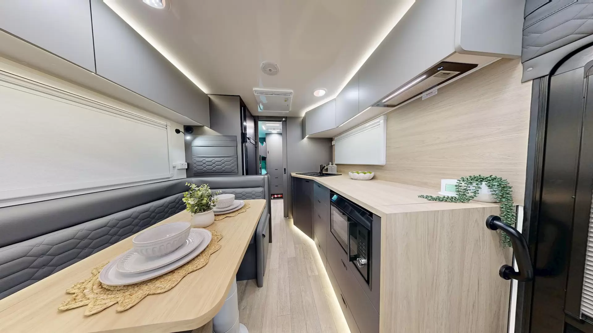 NEW 2026 VACATIONER CARAVANS ENDURA X