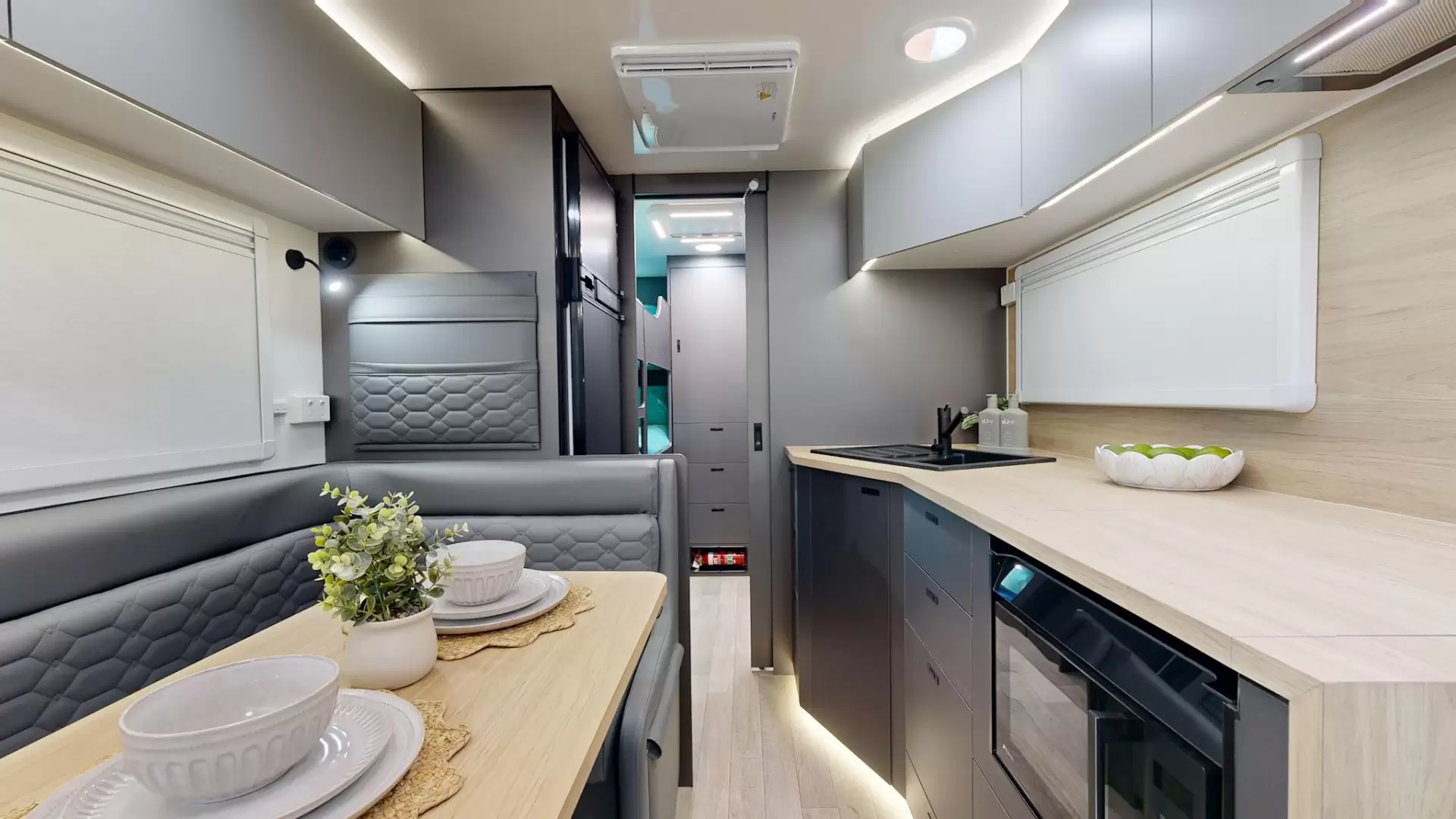 NEW 2026 VACATIONER CARAVANS ENDURA X