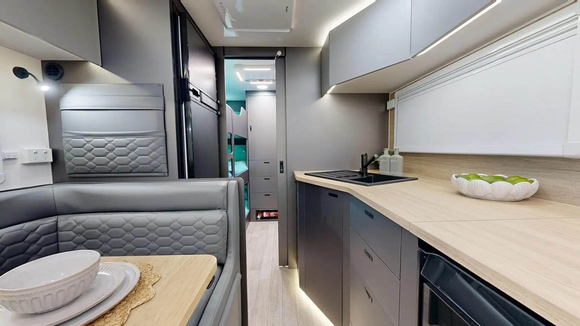 NEW 2026 VACATIONER CARAVANS ENDURA X