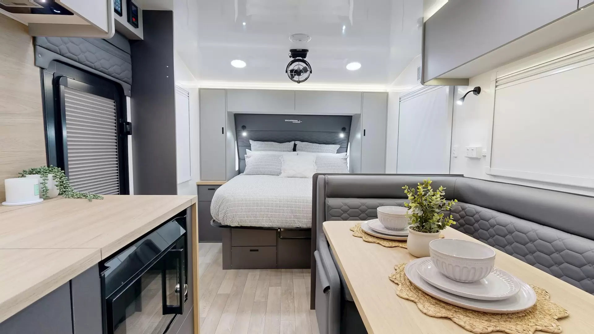 NEW 2026 VACATIONER CARAVANS ENDURA X