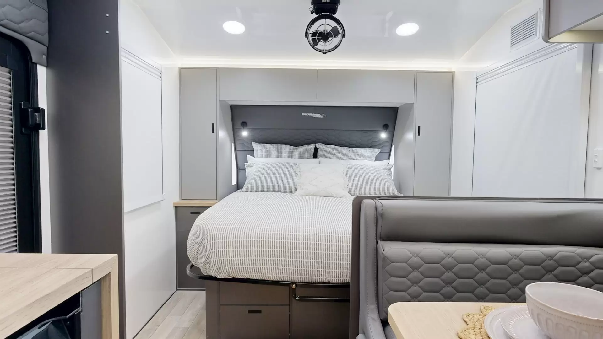 NEW 2026 VACATIONER CARAVANS ENDURA X