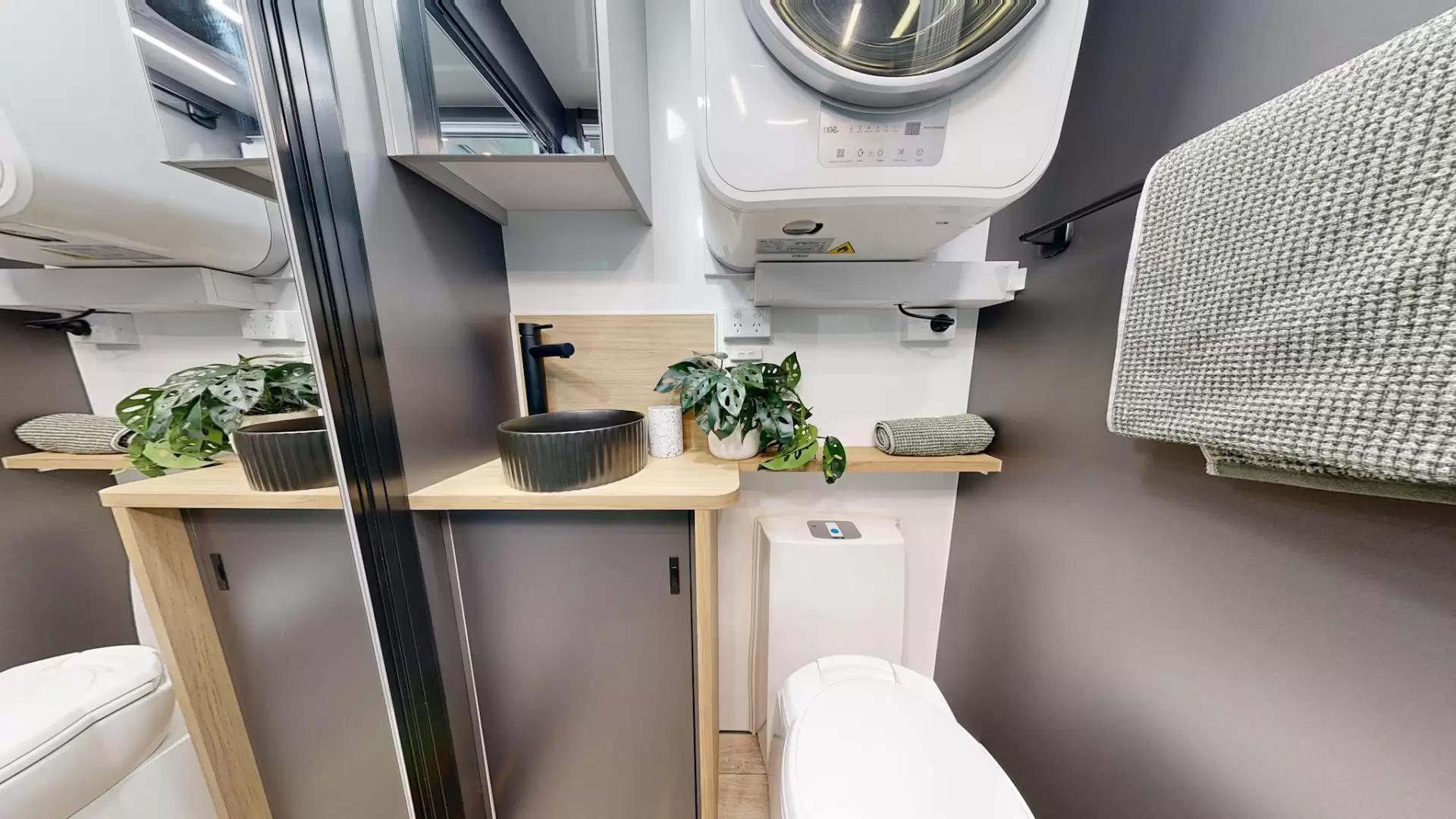 NEW 2026 VACATIONER CARAVANS ENDURA X