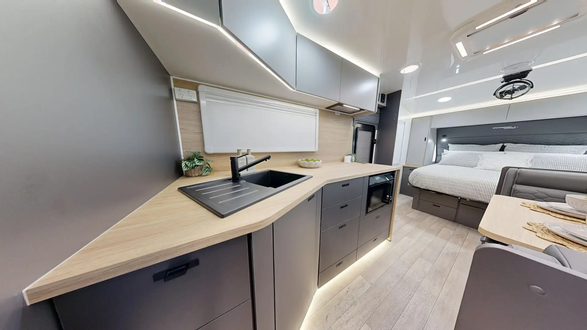 NEW 2026 VACATIONER CARAVANS ENDURA X