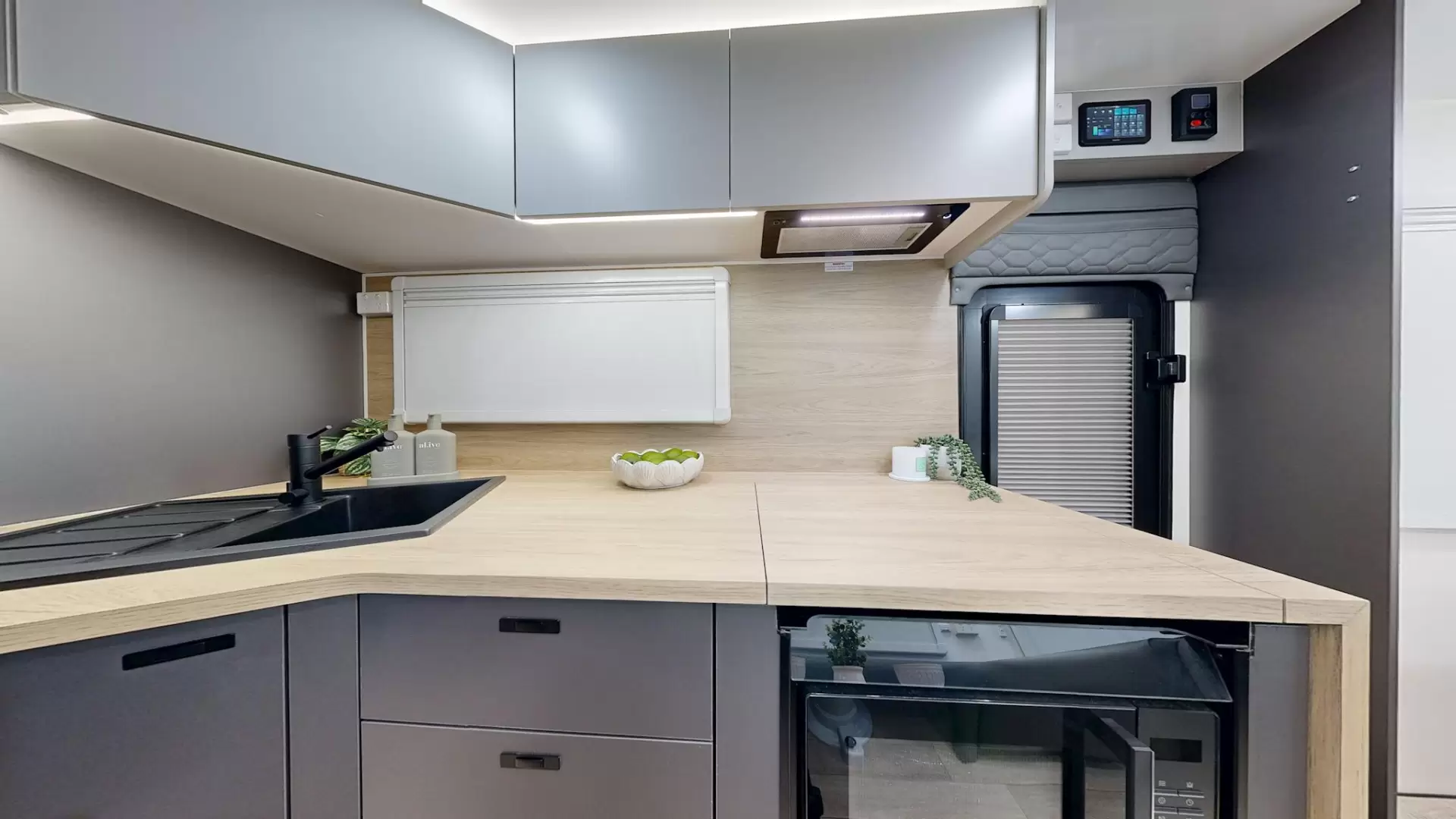 NEW 2026 VACATIONER CARAVANS ENDURA X