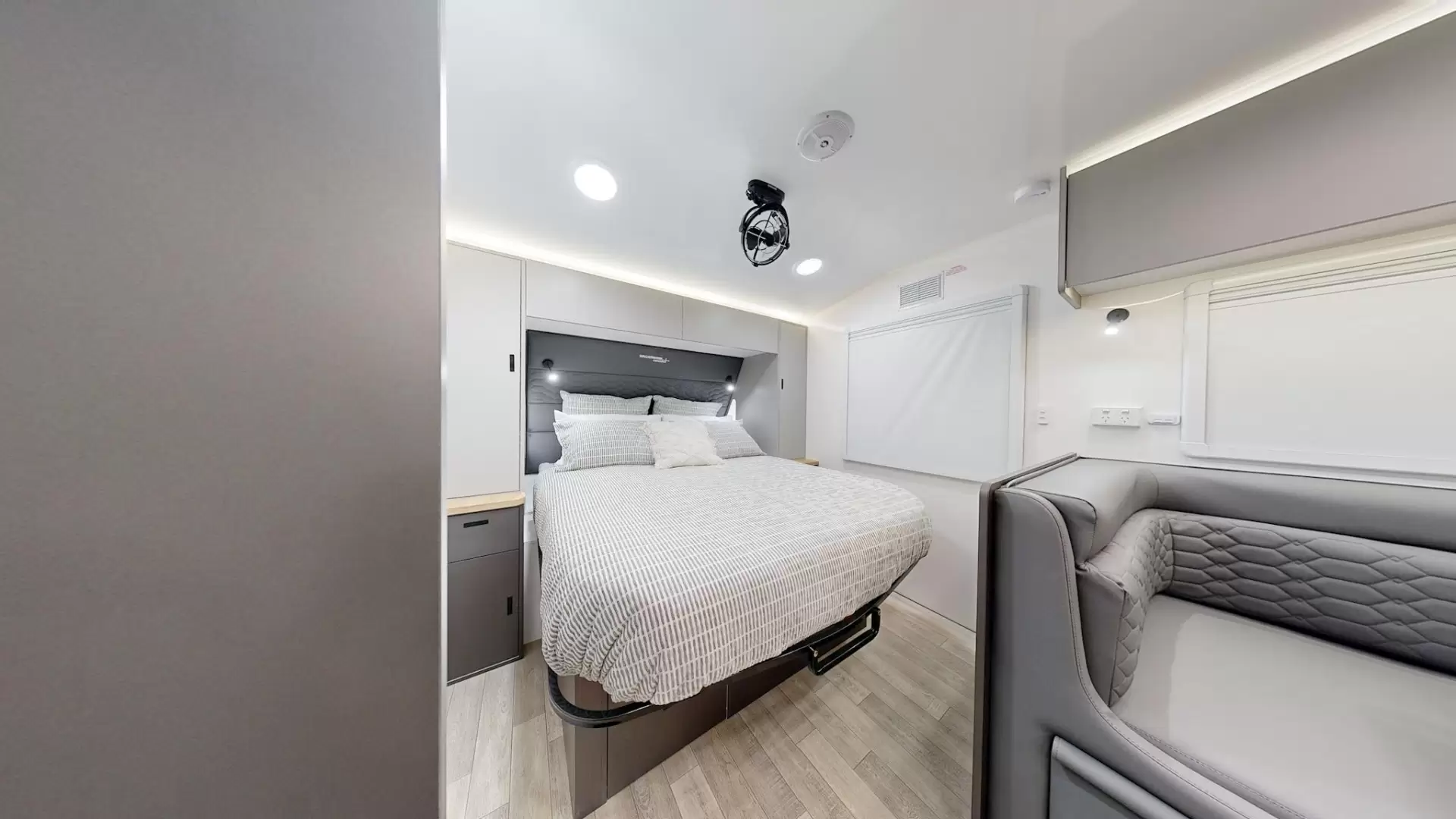 NEW 2026 VACATIONER CARAVANS ENDURA X