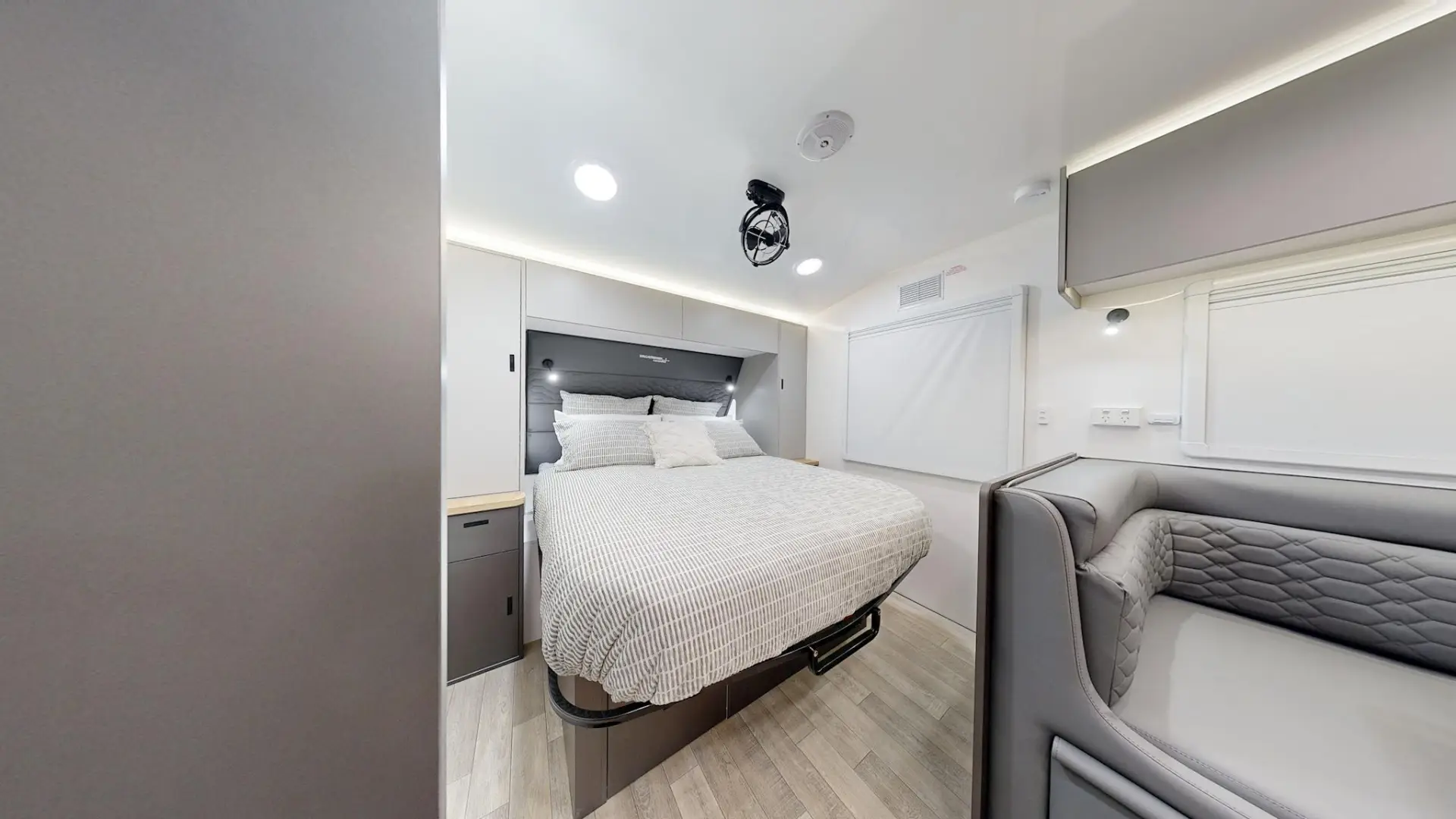 NEW 2026 VACATIONER CARAVANS ENDURA X