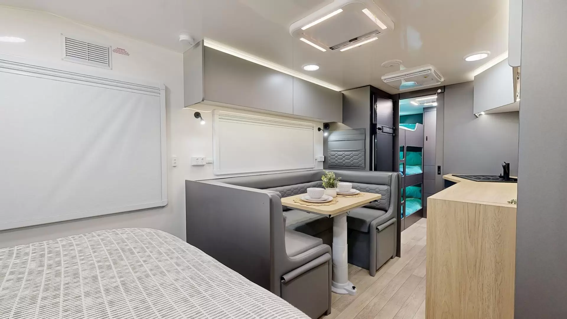 NEW 2026 VACATIONER CARAVANS ENDURA X