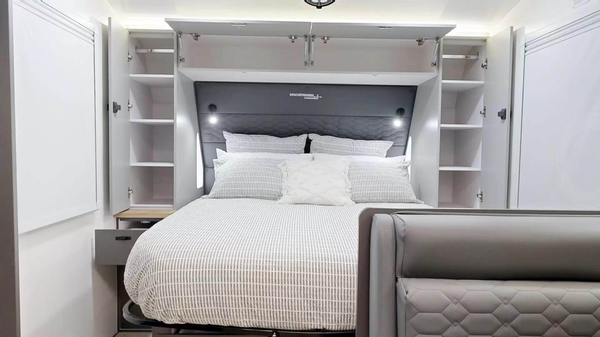 NEW 2026 VACATIONER CARAVANS ENDURA X