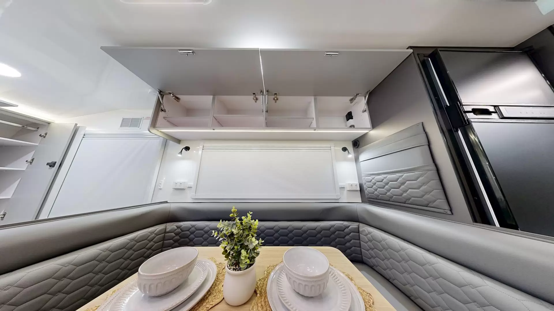 NEW 2026 VACATIONER CARAVANS ENDURA X