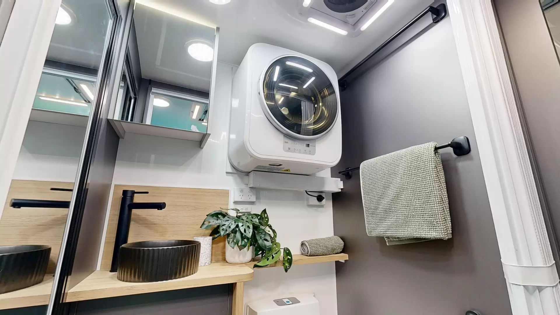 NEW 2026 VACATIONER CARAVANS ENDURA X