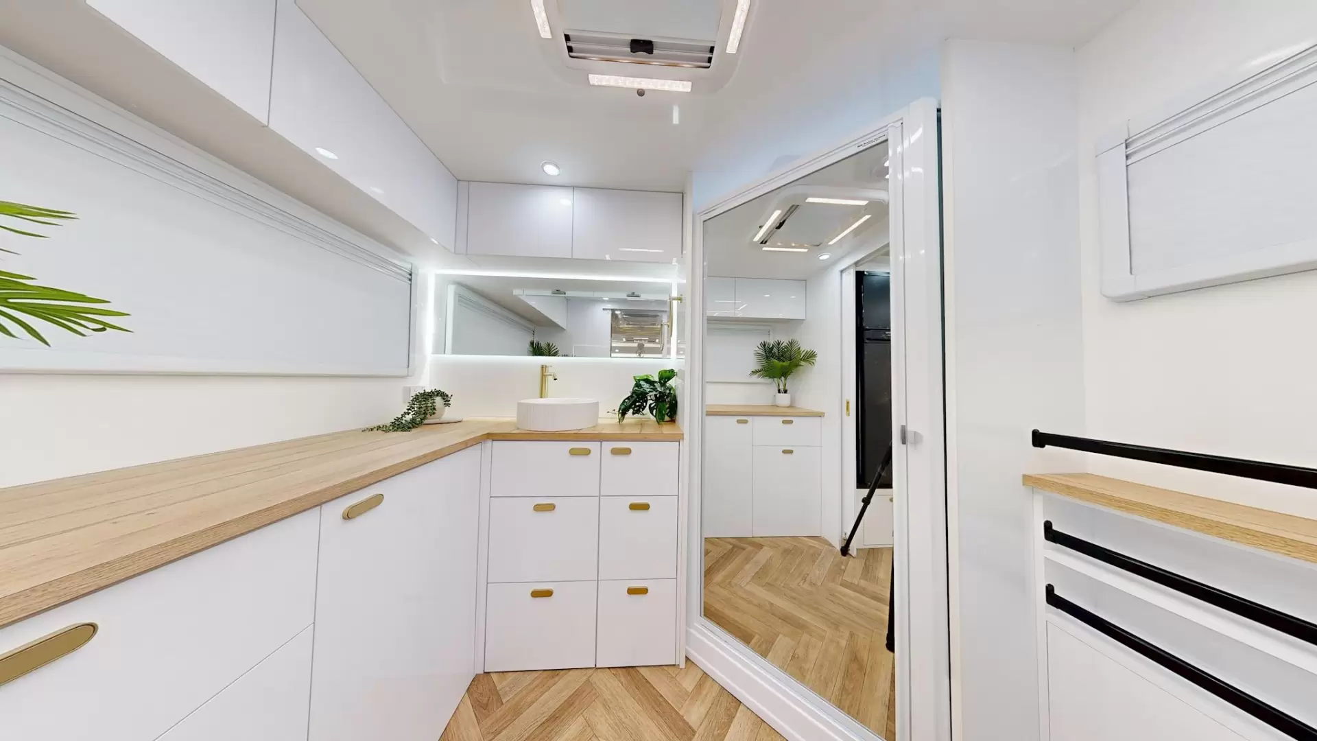 NEW 2026 VACATIONER CARAVANS ROUGH RIDER