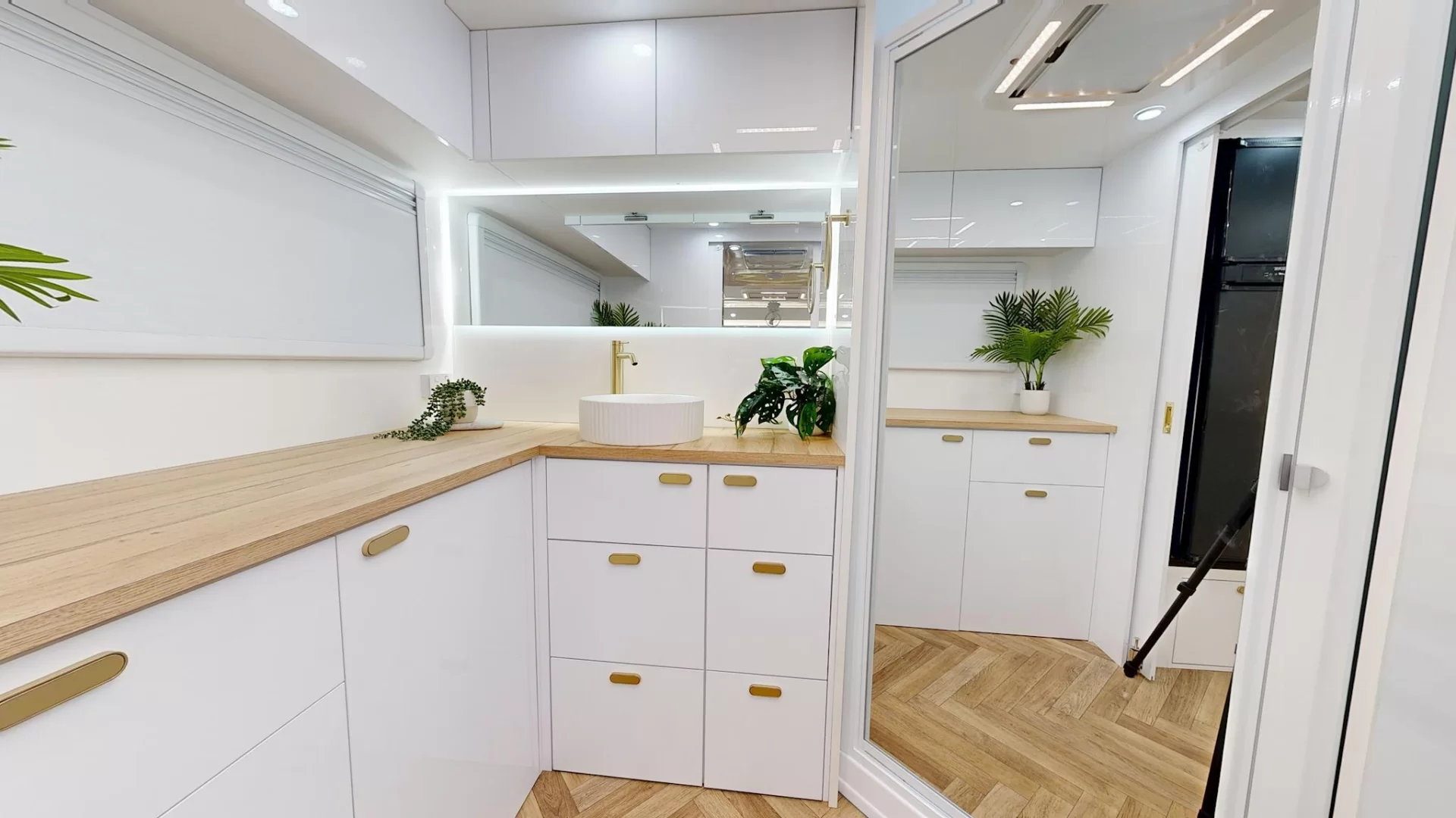 NEW 2026 VACATIONER CARAVANS ROUGH RIDER caravan