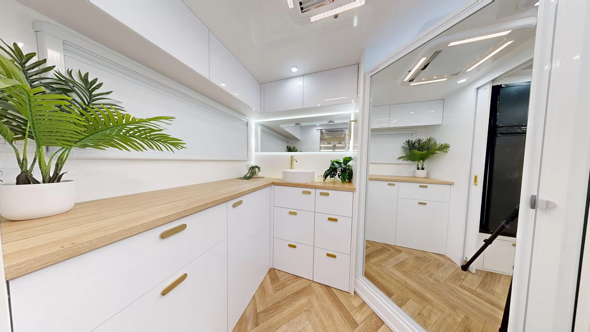 NEW 2026 VACATIONER CARAVANS ROUGH RIDER caravan