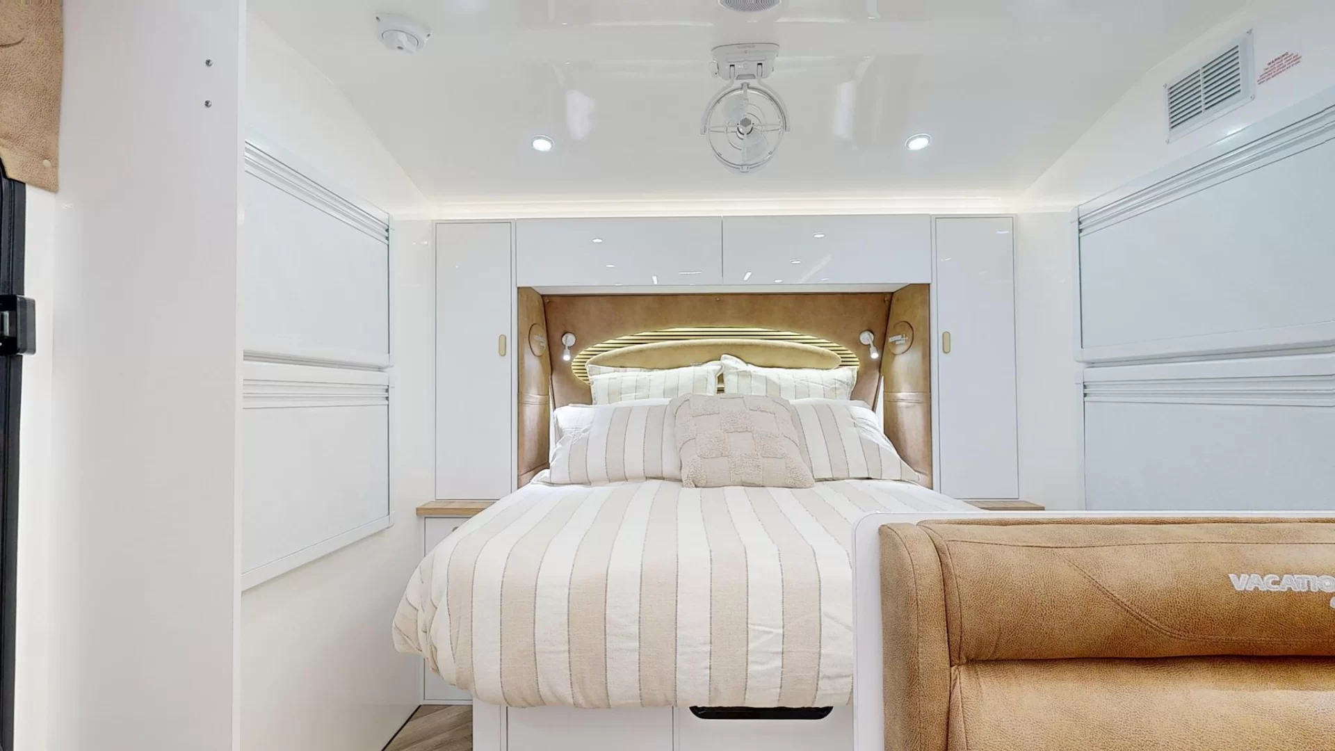 NEW 2026 VACATIONER CARAVANS ROUGH RIDER caravan