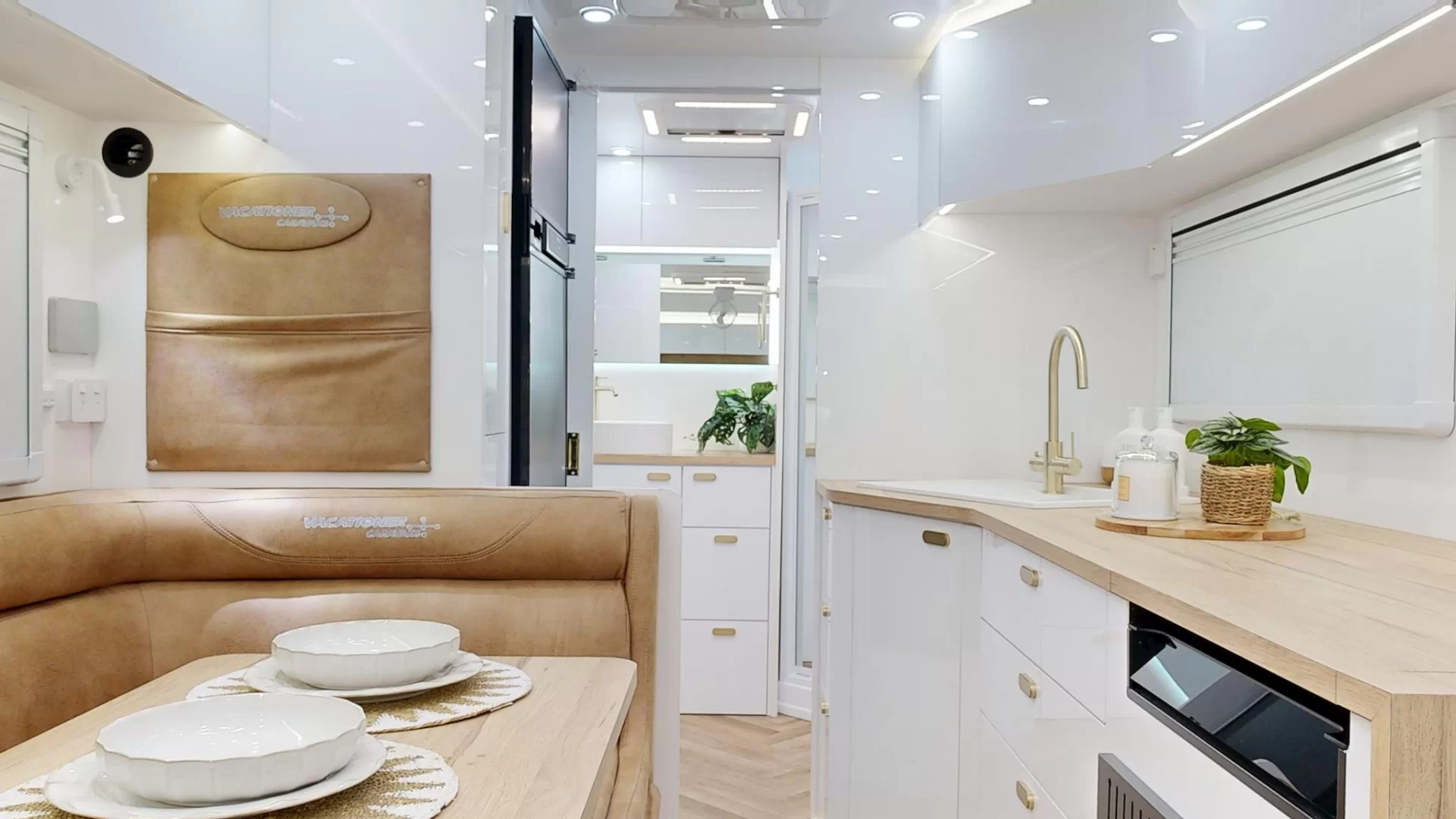 NEW 2026 VACATIONER CARAVANS ROUGH RIDER caravan