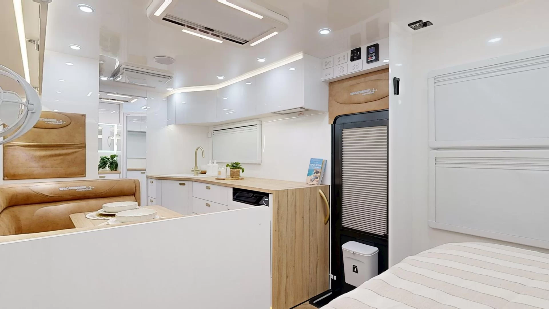 NEW 2026 VACATIONER CARAVANS ROUGH RIDER caravan