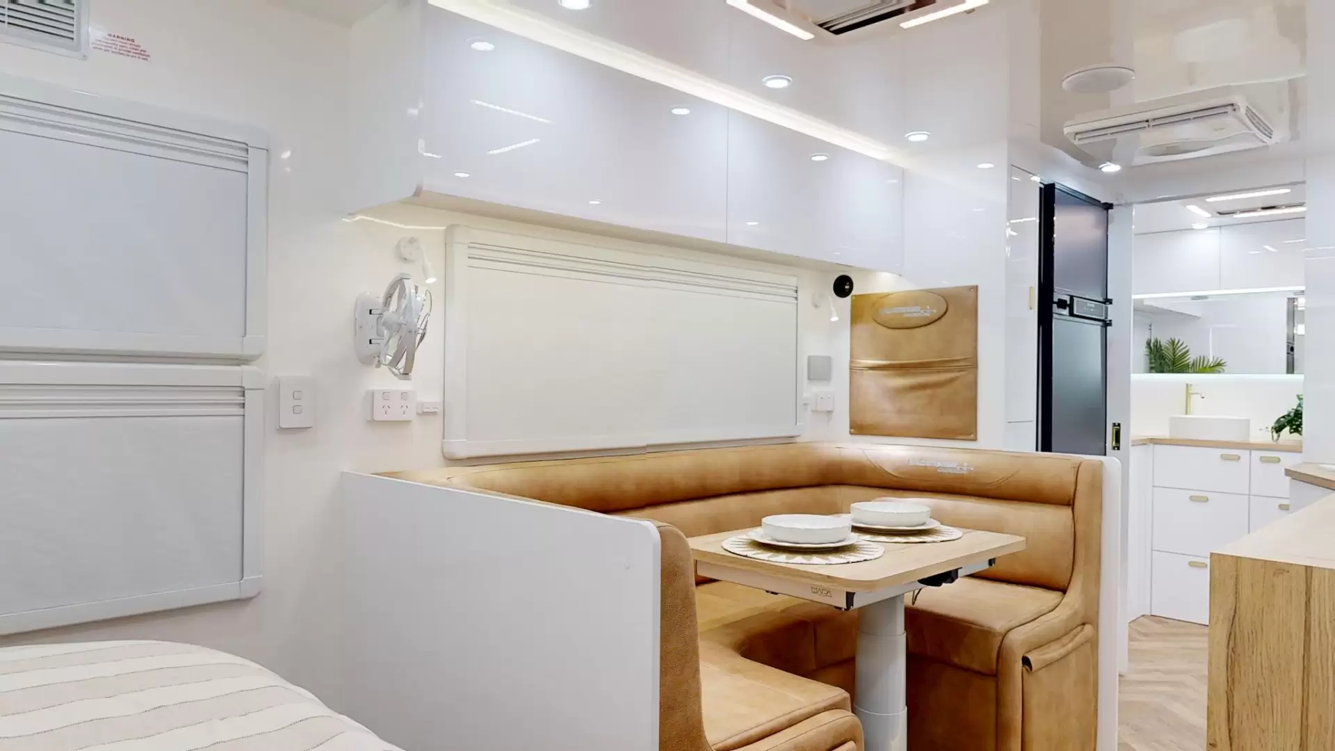 NEW 2026 VACATIONER CARAVANS ROUGH RIDER