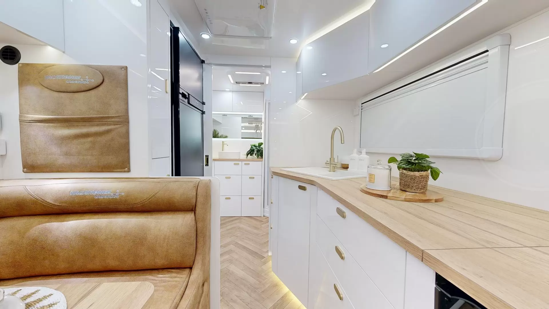 NEW 2026 VACATIONER CARAVANS ROUGH RIDER