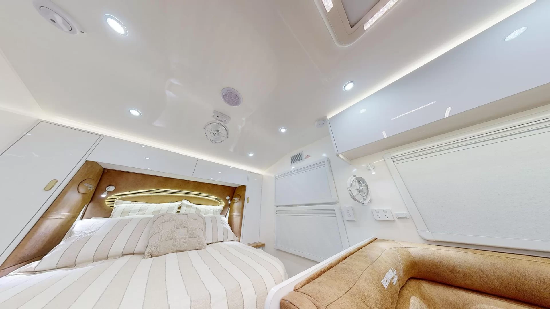 NEW 2026 VACATIONER CARAVANS ROUGH RIDER caravan