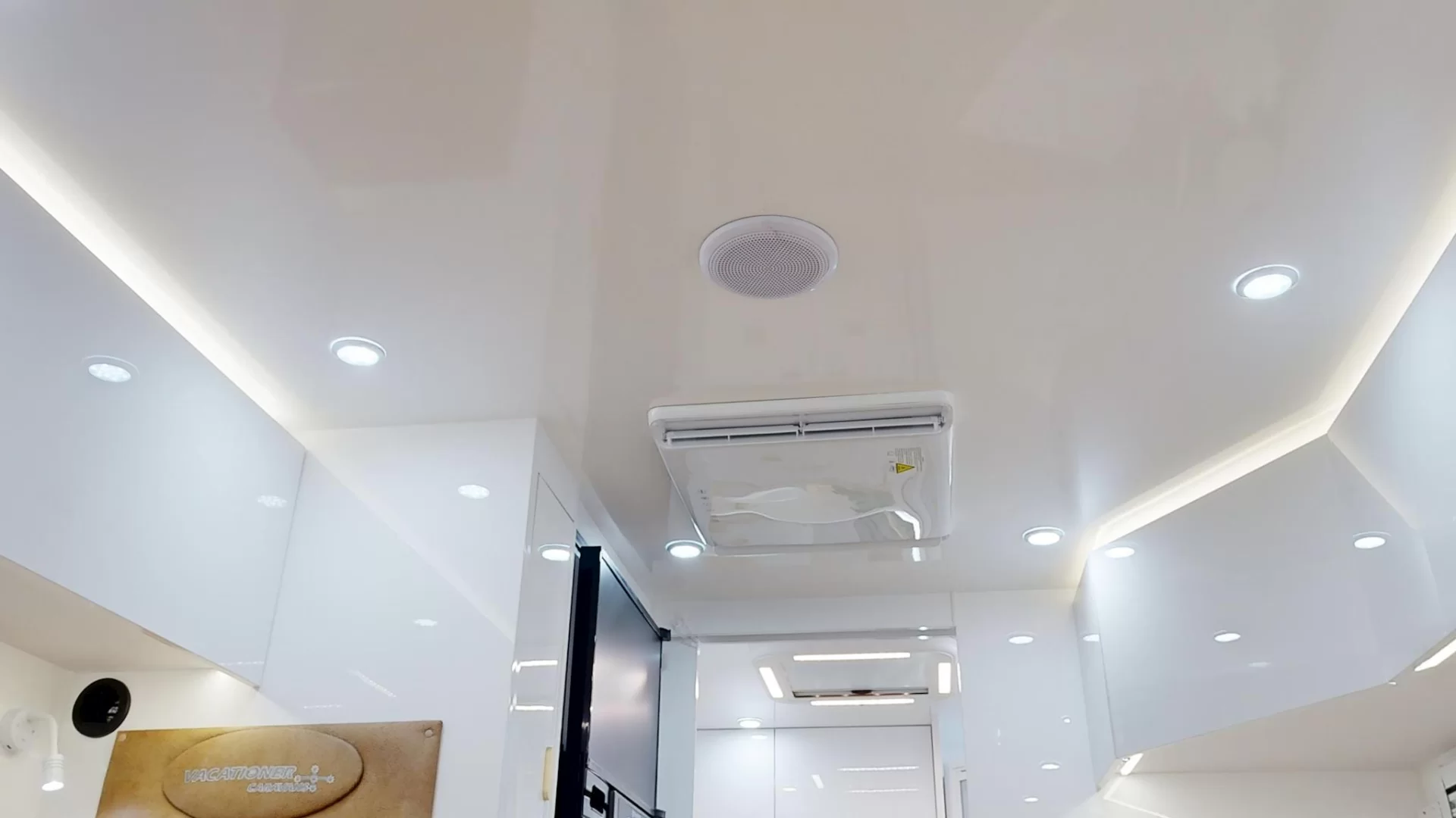 NEW 2026 VACATIONER CARAVANS ROUGH RIDER caravan