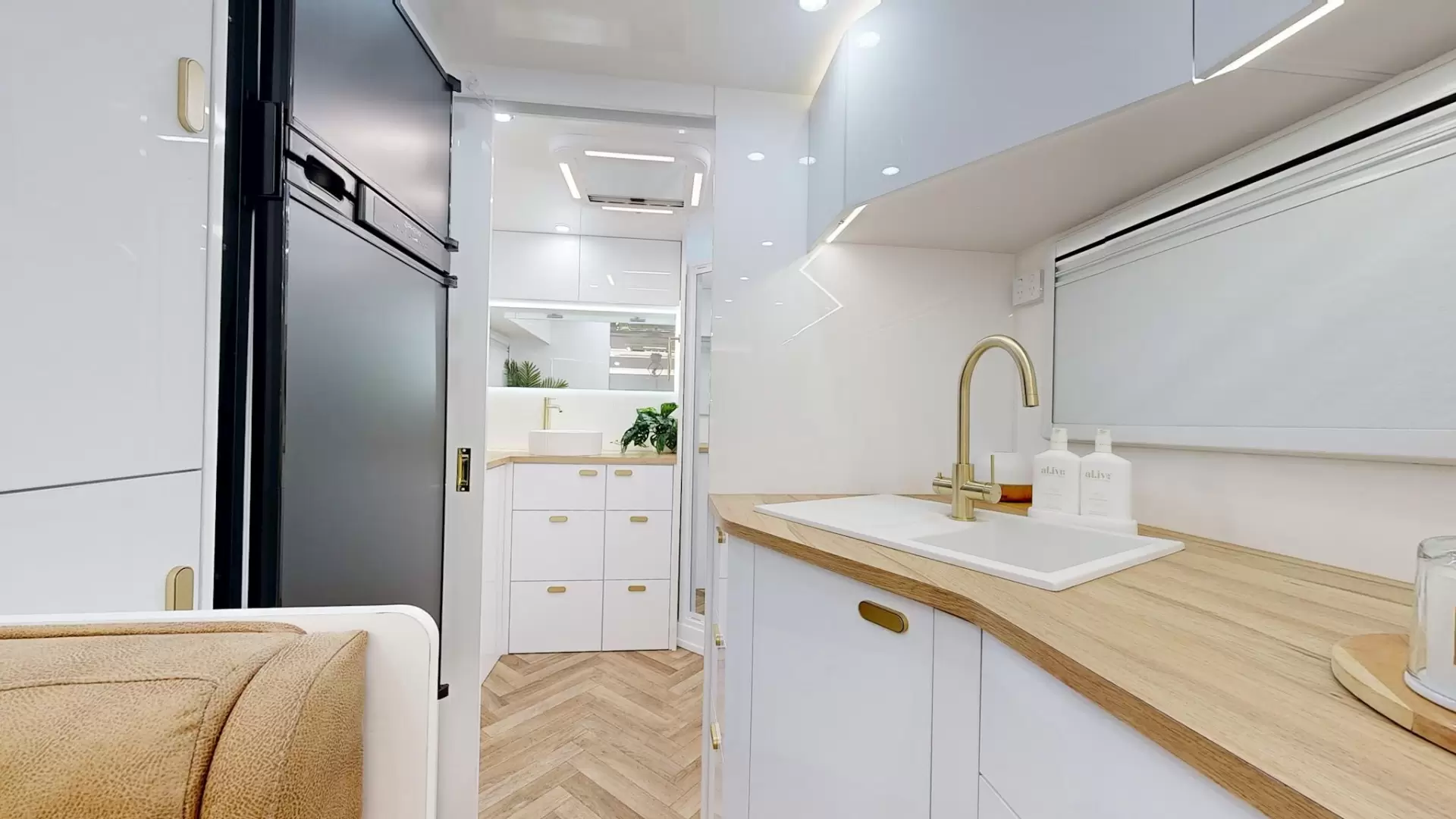 NEW 2026 VACATIONER CARAVANS ROUGH RIDER