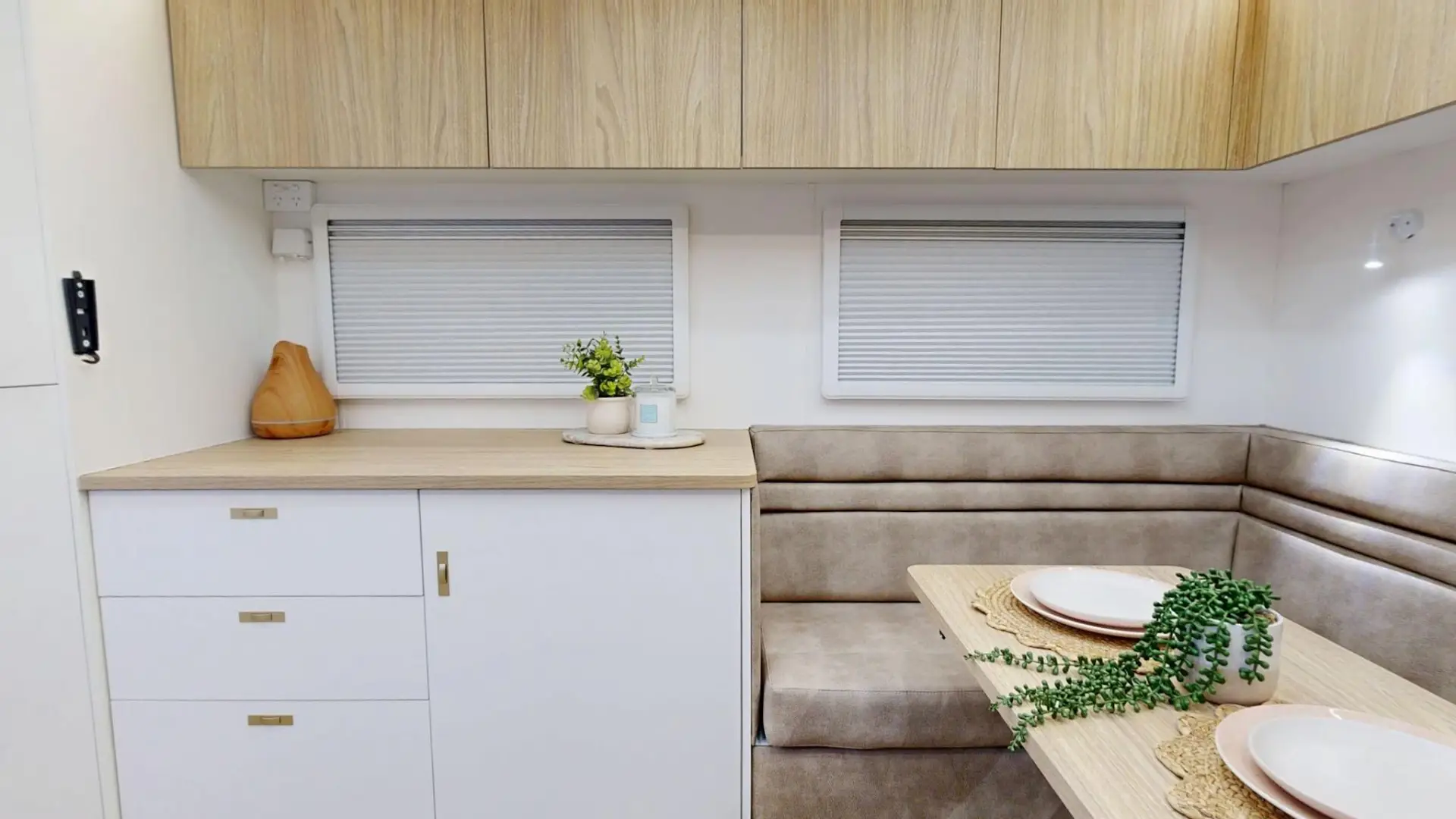 NEW 2026 ATLAS CARAVANS RVX