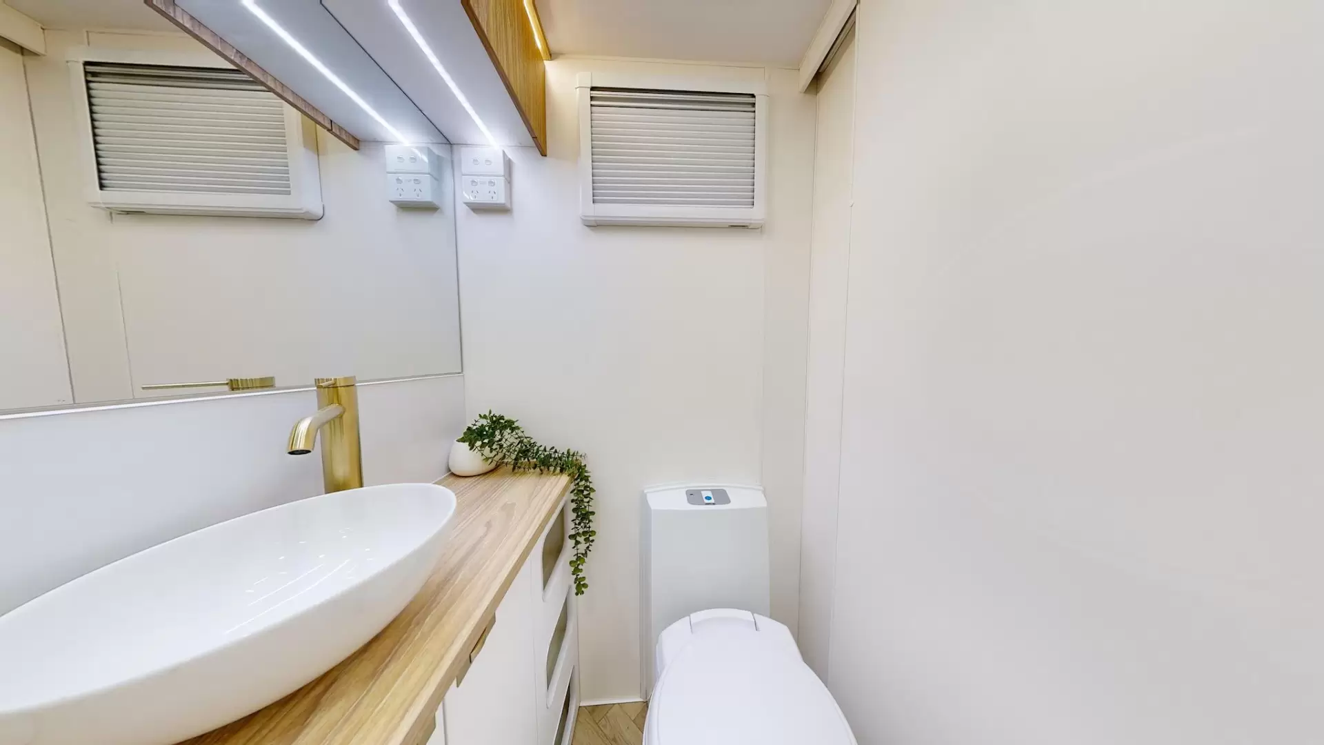 NEW 2026 ATLAS CARAVANS RVX