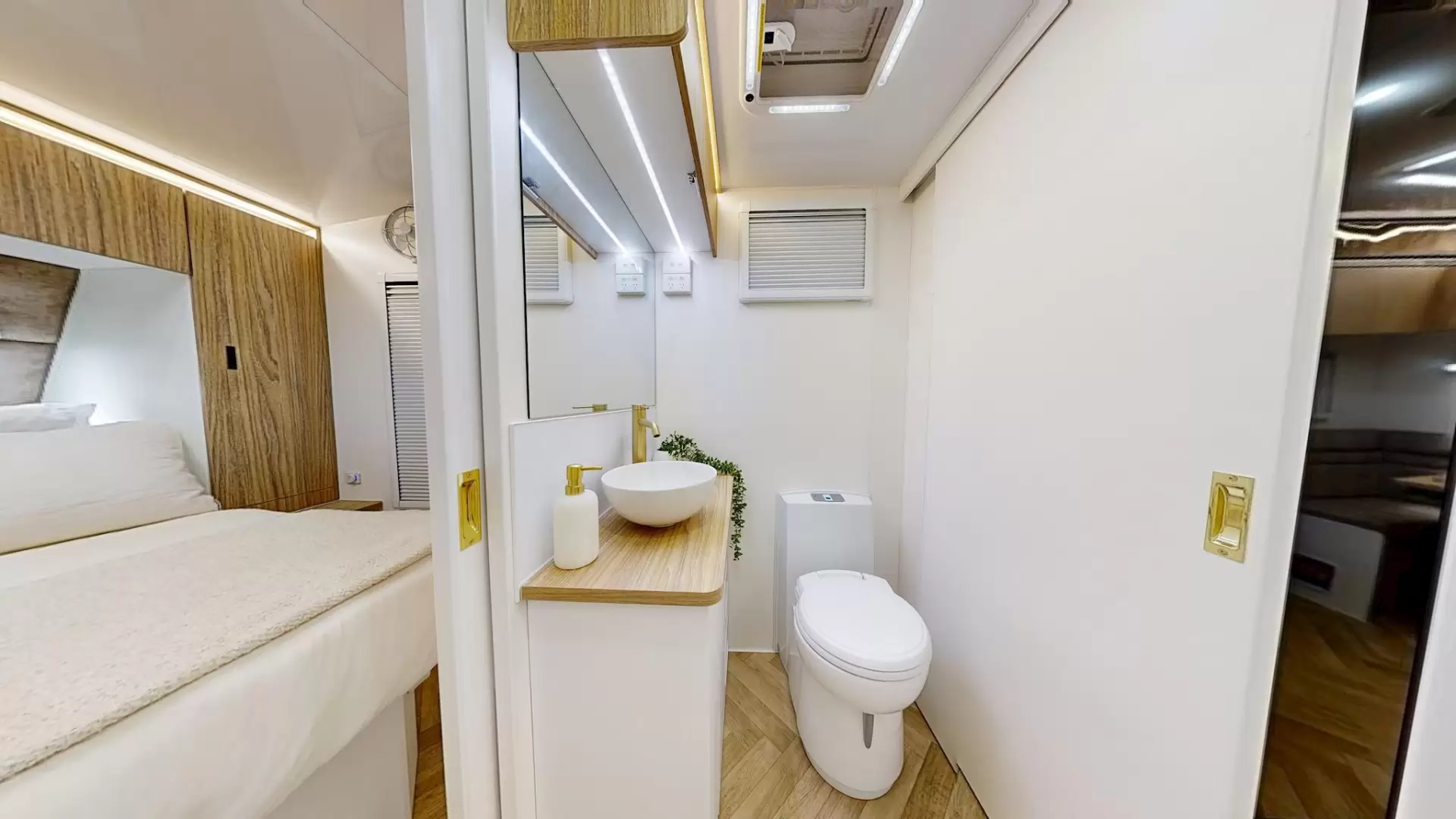 NEW 2026 ATLAS CARAVANS RVX