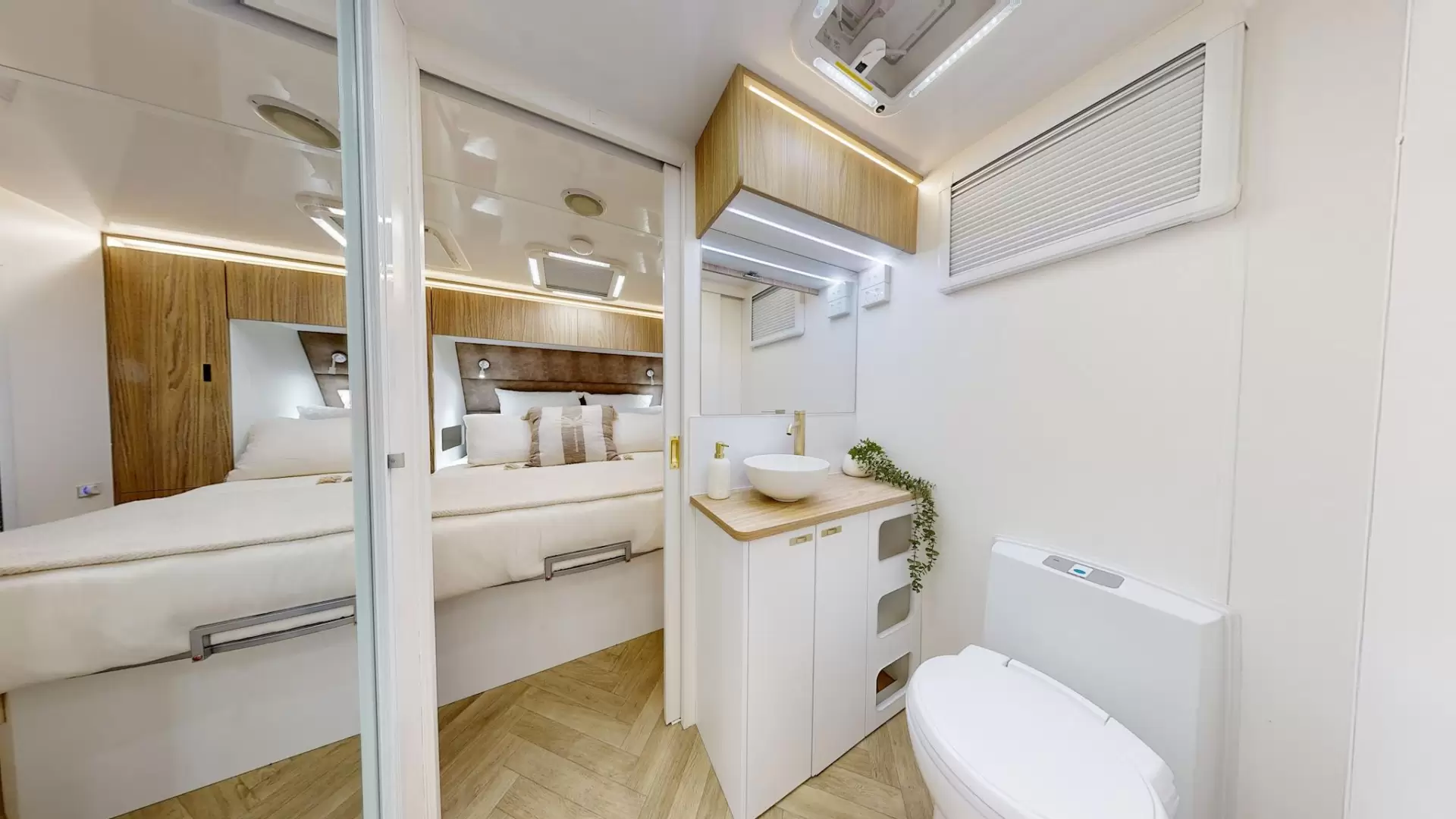 NEW 2026 ATLAS CARAVANS RVX