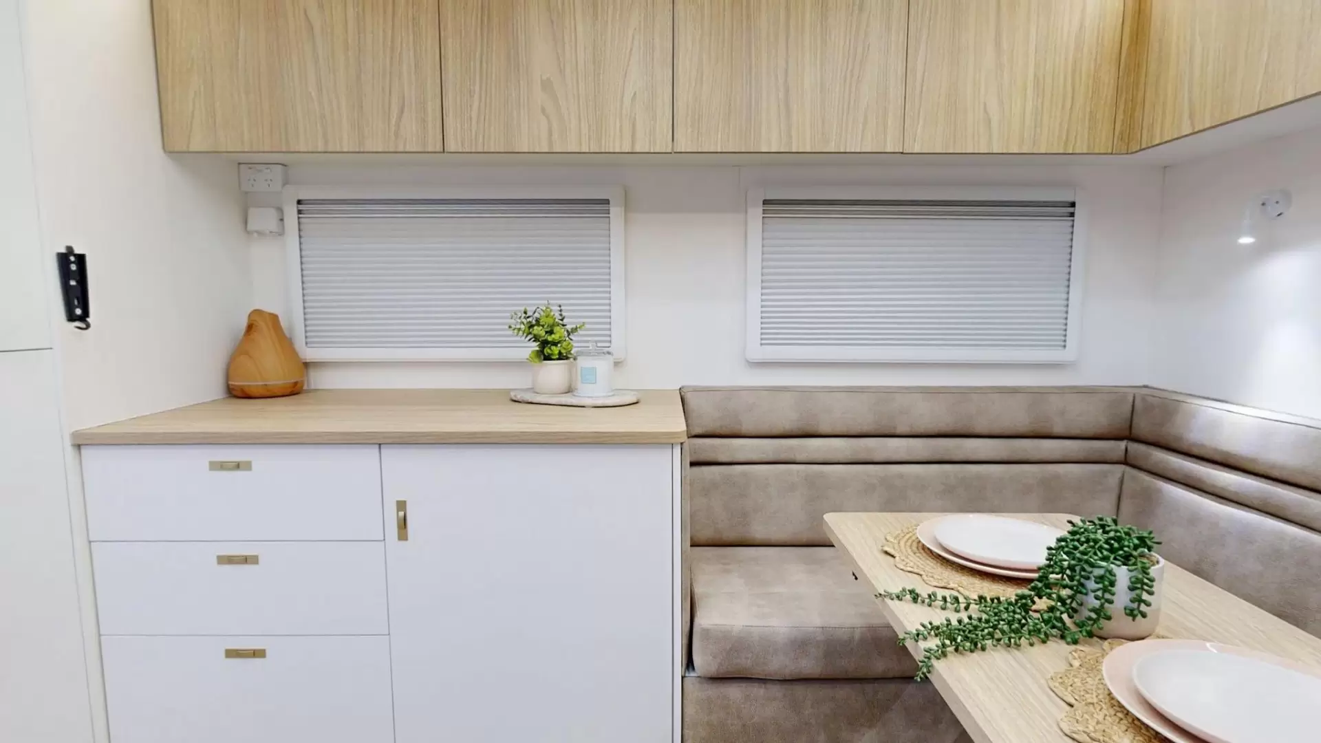 NEW 2026 ATLAS CARAVANS RVX