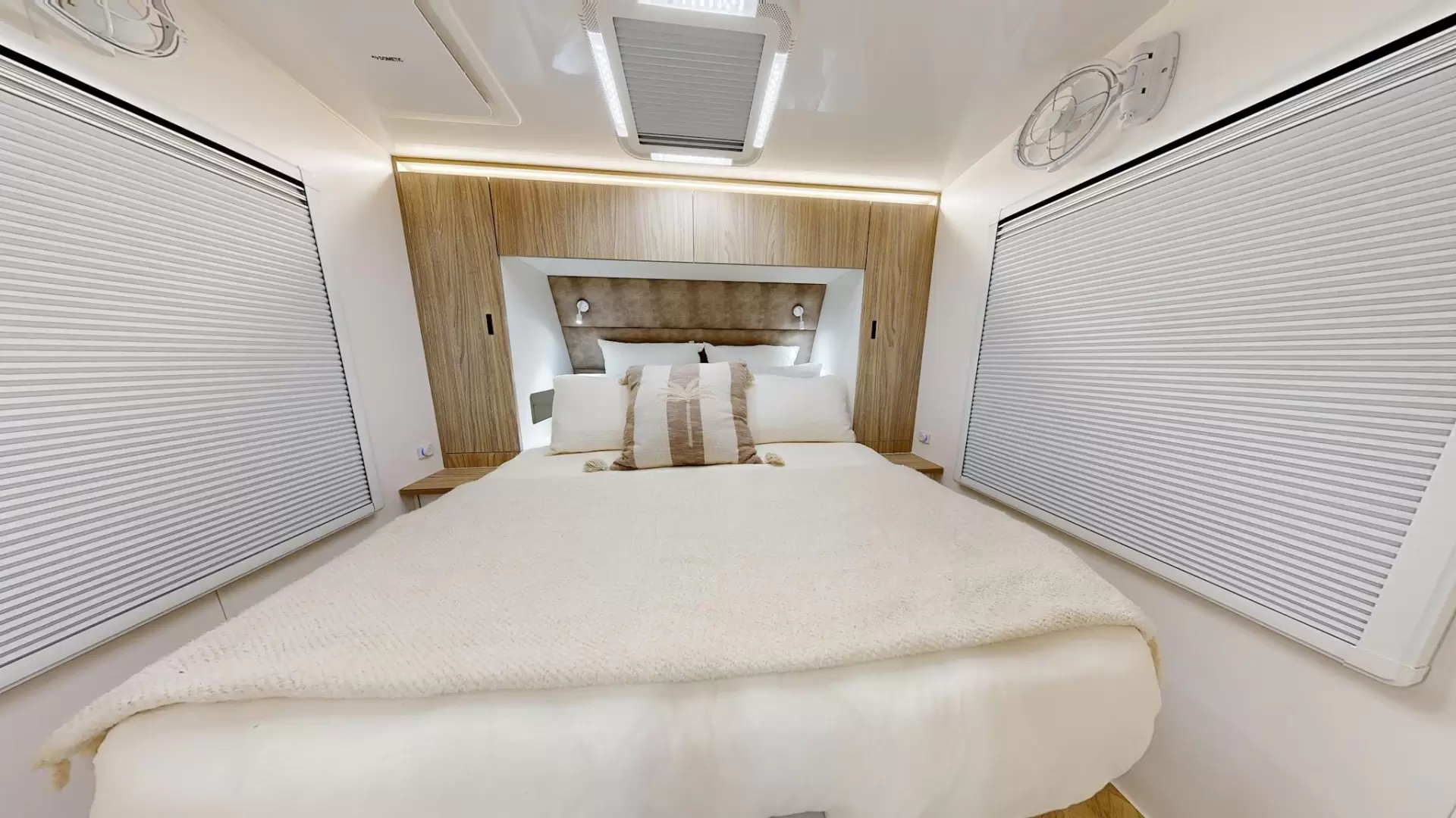 NEW 2026 ATLAS CARAVANS RVX