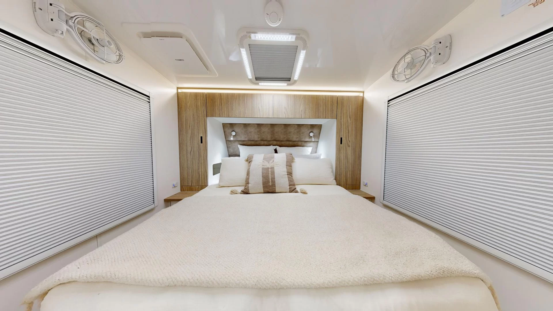 NEW 2026 ATLAS CARAVANS RVX caravan