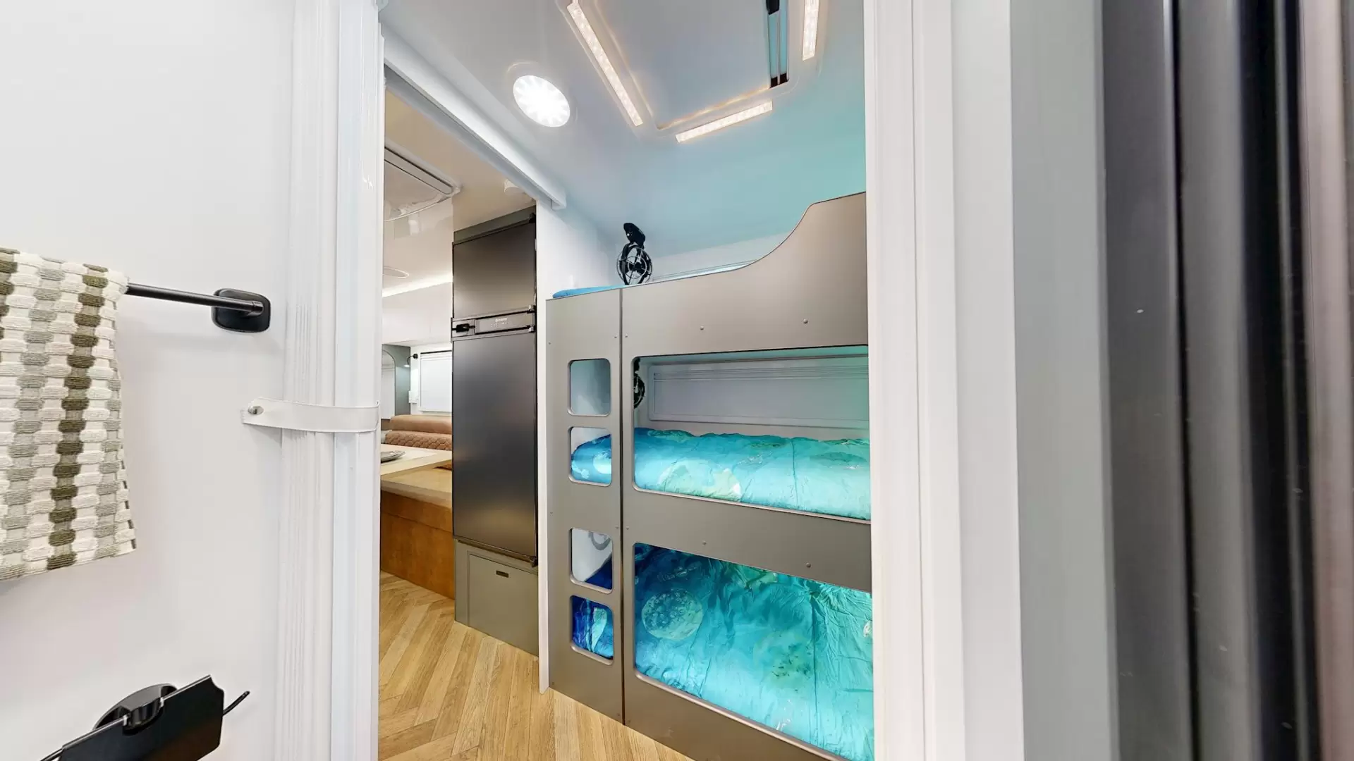 NEW 2026 VACATIONER CARAVANS ENDURA X