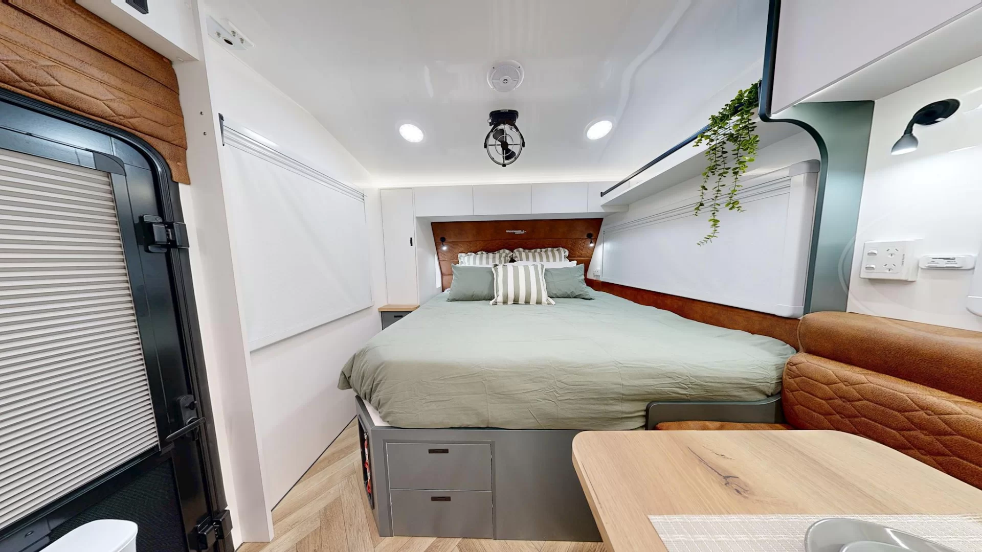 NEW 2026 VACATIONER CARAVANS ENDURA X caravan
