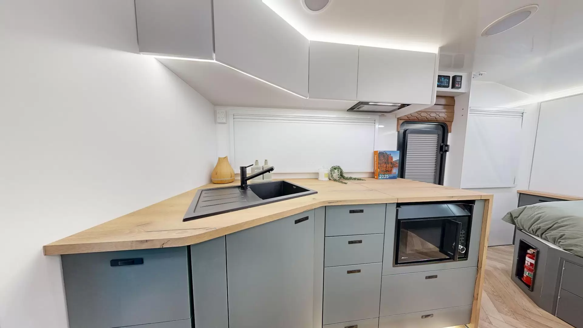 NEW 2026 VACATIONER CARAVANS ENDURA X