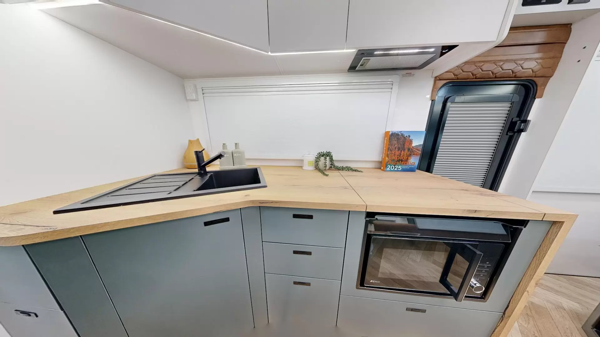 NEW 2026 VACATIONER CARAVANS ENDURA X