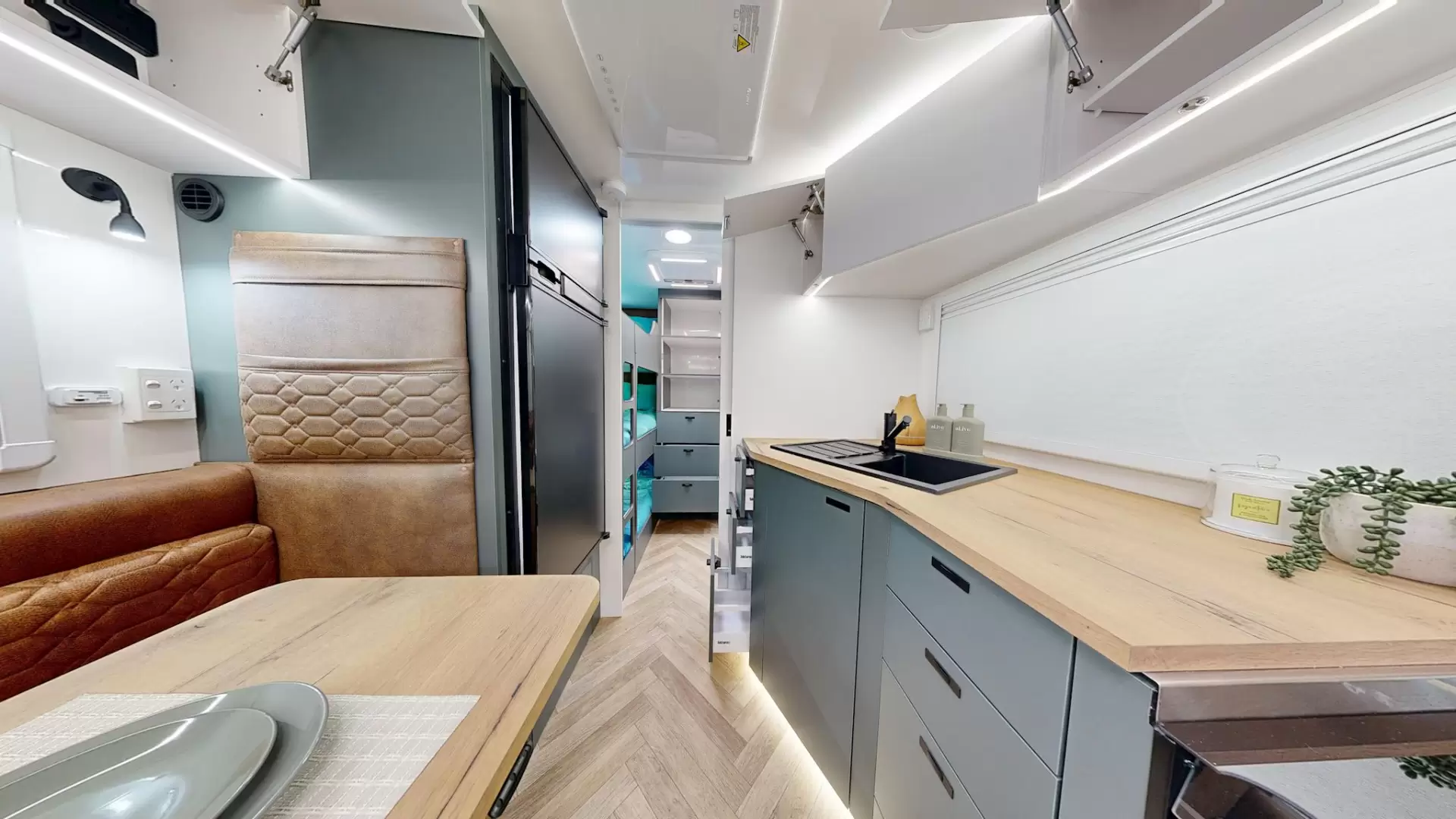 NEW 2026 VACATIONER CARAVANS ENDURA X