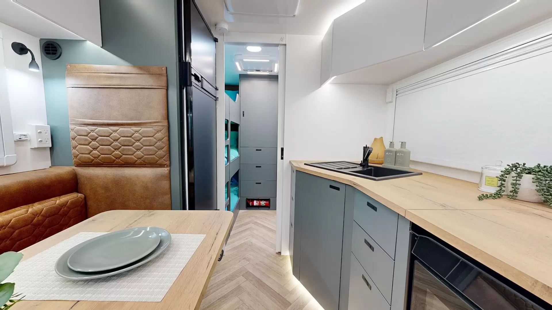 NEW 2026 VACATIONER CARAVANS ENDURA X