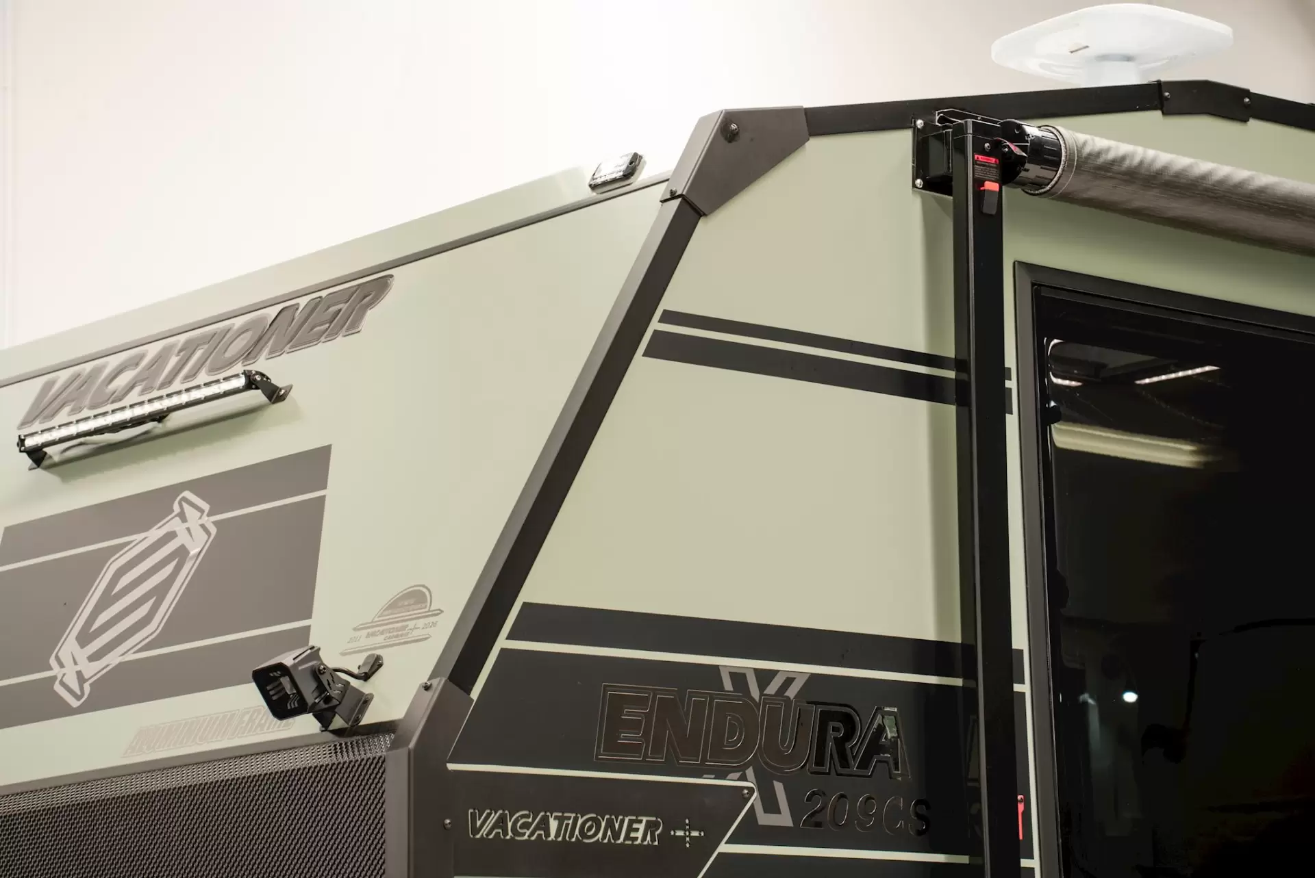 NEW 2026 VACATIONER CARAVANS ENDURA X