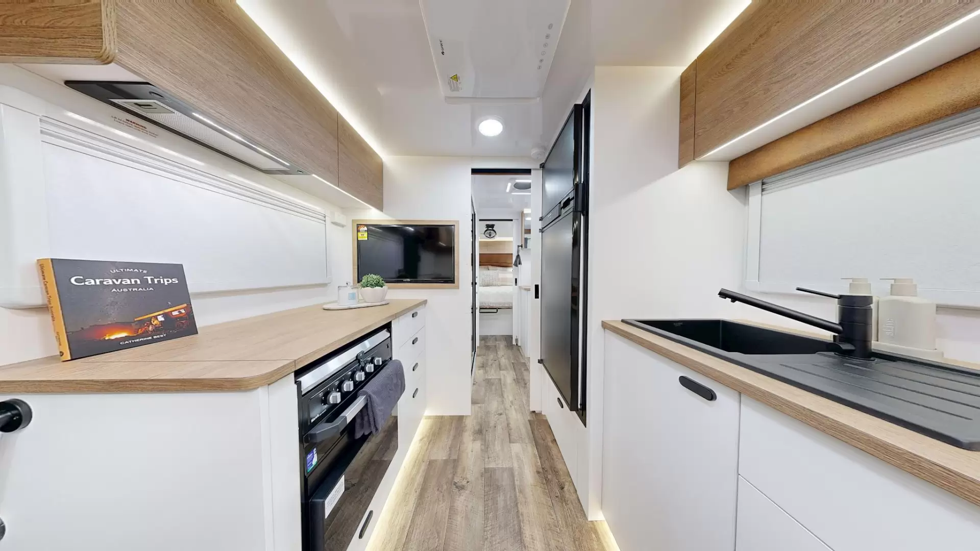 NEW 2026 OZVENTURE CARAVANS OV COMPOSITE