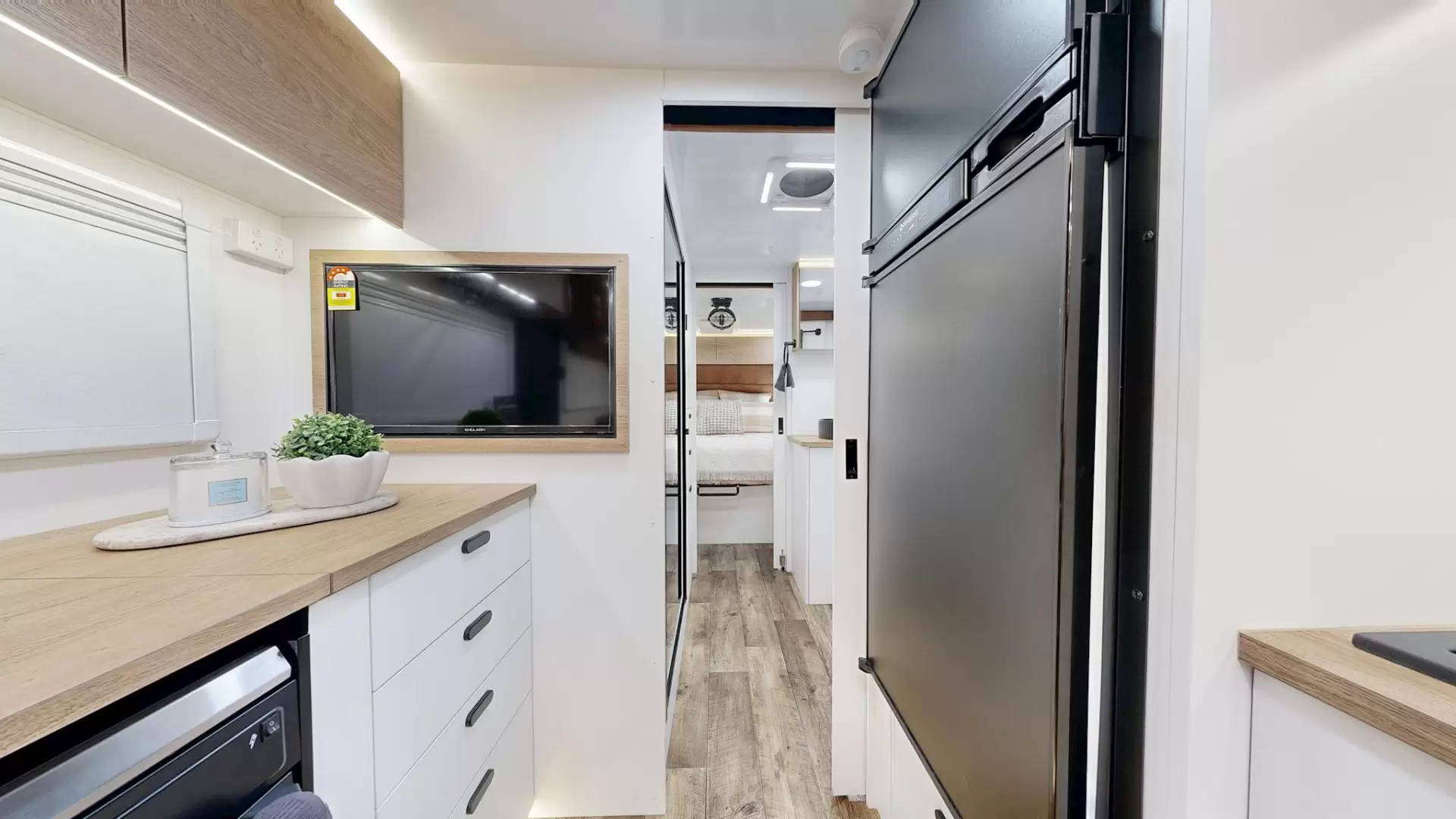 NEW 2026 OZVENTURE CARAVANS OV COMPOSITE